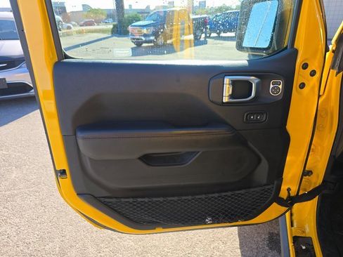 Used 2019 Jeep Wrangler Unlimited Rubicon image 11