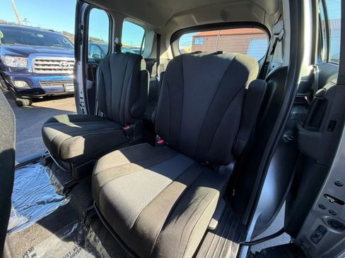 Used 2015 MAZDA MAZDA5 Sport image 23