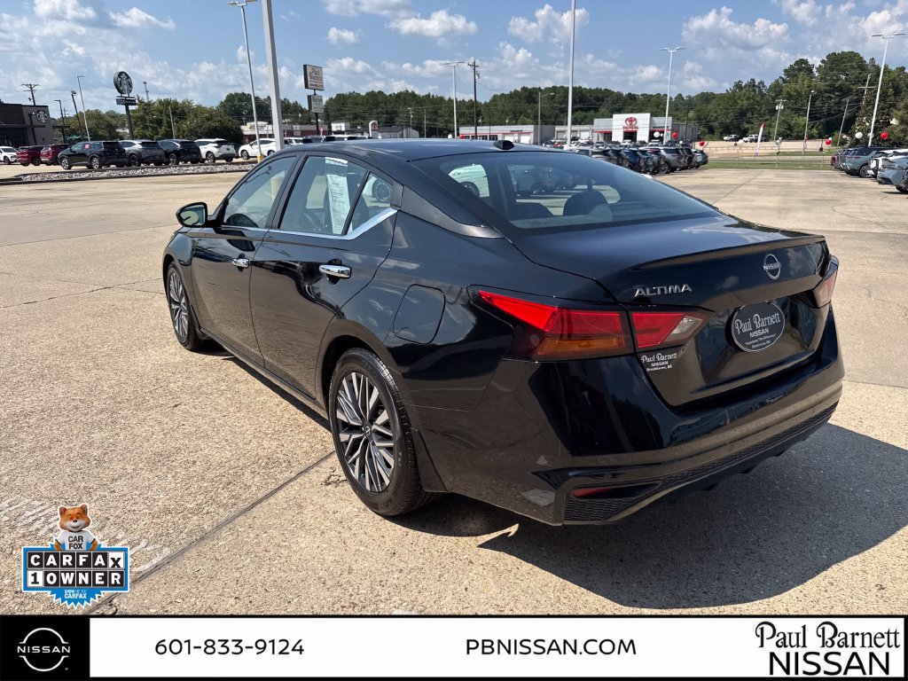 Used 2024 Nissan Altima 2.5 SV FWD image 4