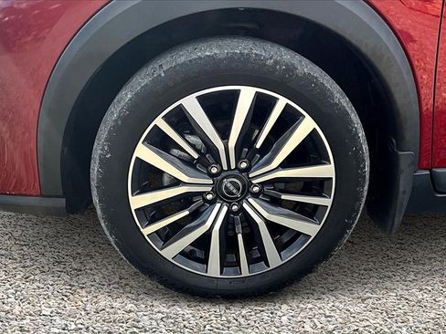 Used 2022 Nissan Kicks SV image 7