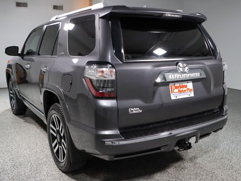 Used 2022 Toyota 4Runner Limited AWD/4WD image 9