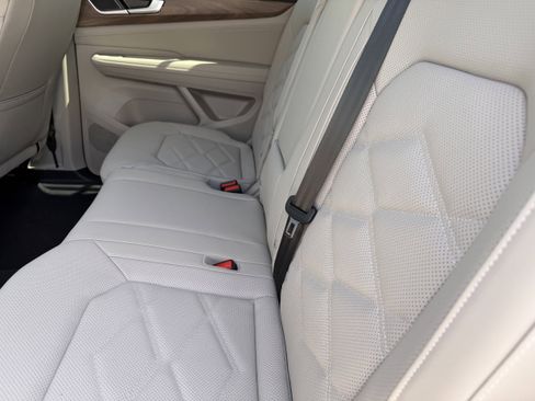 New 2026 Volkswagen Atlas SE image 12