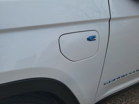 Used 2024 Jeep Grand Cherokee Limited 4xe w/ Luxury Tech Group II image 41