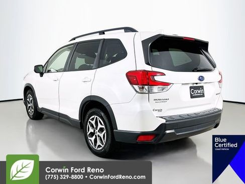 Used 2020 Subaru Forester Premium image 6