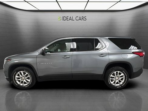 Used 2021 Chevrolet Traverse LS AWD/4WD image 2