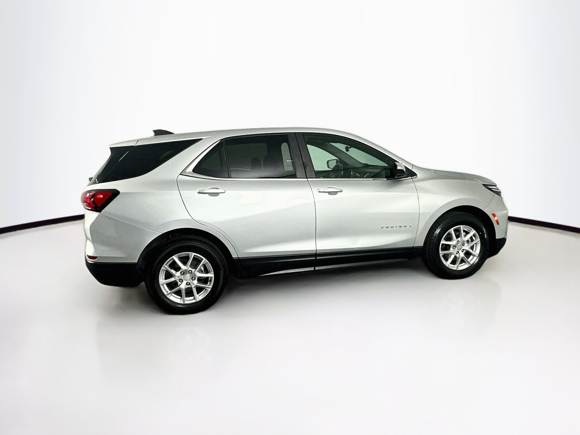 Used 2022 Chevrolet Equinox LT FWD image 10