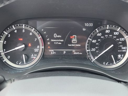 Used 2020 Toyota Highlander XLE AWD/4WD image 10