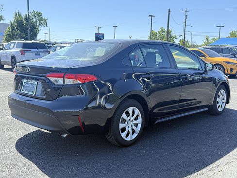 Used 2024 Toyota Corolla LE FWD image 5