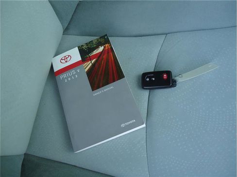 Used 2012 Toyota Prius V Two image 25