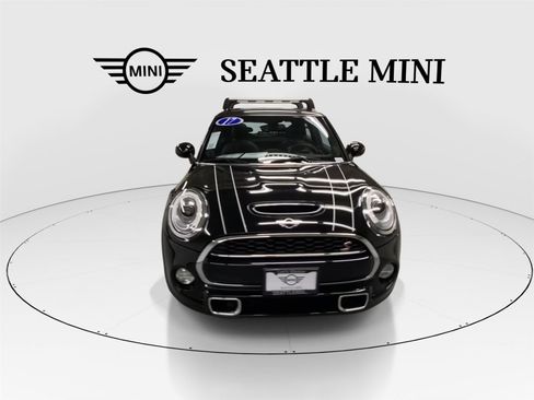 Used 2017 MINI Cooper S image 3