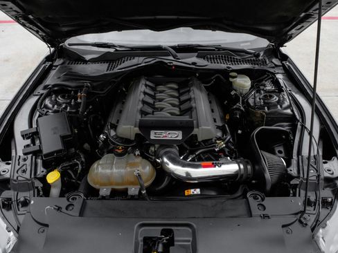 Used 2017 Ford Mustang GT w/ Black Accent Package image 39