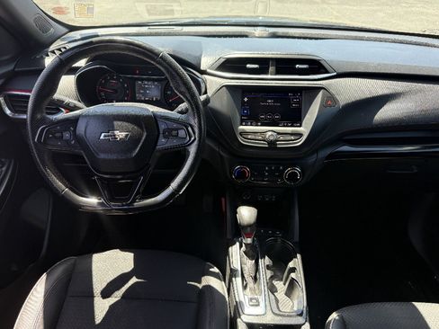 Used 2023 Chevrolet TrailBlazer RS AWD/4WD image 19
