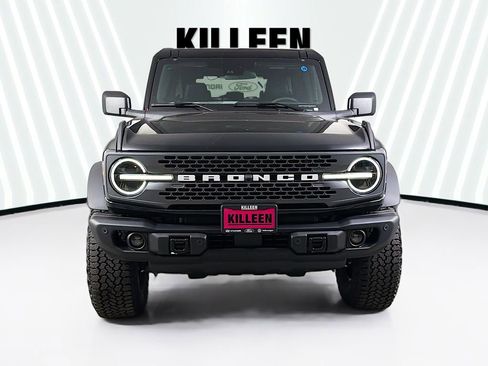 New 2026 Ford Bronco Badlands image 2