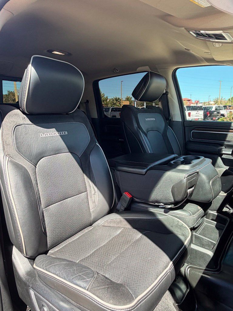 Used 2021 RAM 1500 Laramie AWD/4WD image 33
