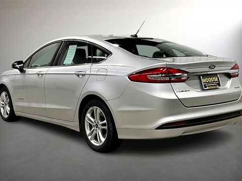 Used 2018 Ford Fusion S image 4
