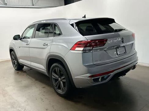 Used 2021 Volkswagen Atlas Cross Sport SE AWD/4WD image 32