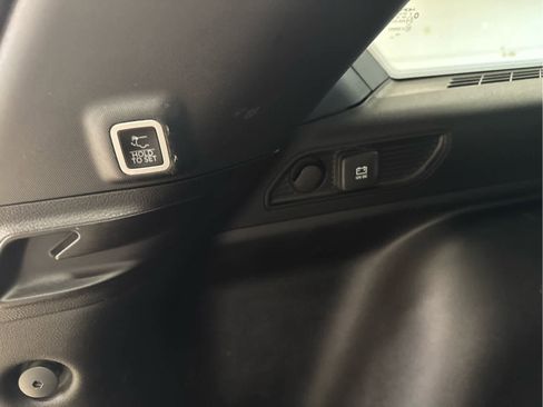 Used 2024 Jeep Grand Cherokee Altitude AWD/4WD image 19