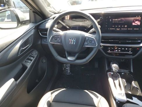 New 2026 Buick Envista Avenir FWD image 12