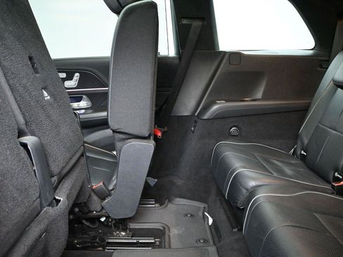 Used 2021 Mercedes-Benz GLS 580 4MATIC image 13