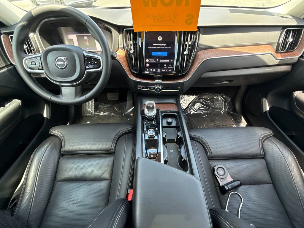 Used 2023 Volvo XC60 B5 Ultimate w/ Climate Package AWD/4WD image 19