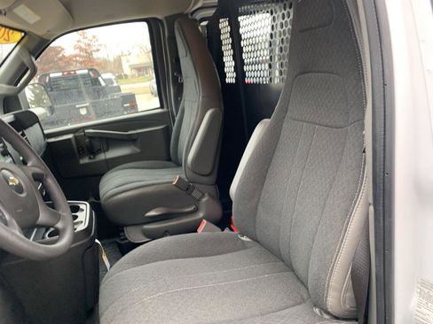 Used 2024 Chevrolet Express 2500 w/ Driver Convenience Package image 12