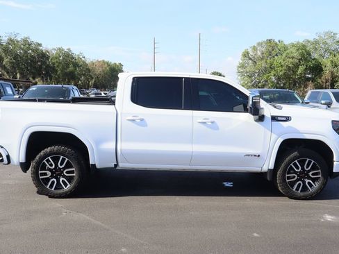 Used 2024 GMC Sierra 1500 AT4 w/ Technology Package AWD/4WD image 10