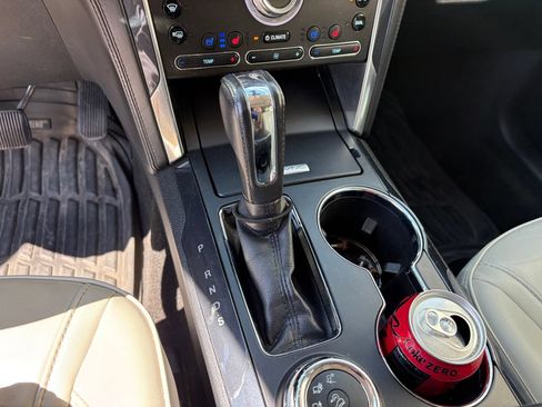 Used 2018 Ford Explorer Platinum AWD/4WD image 23