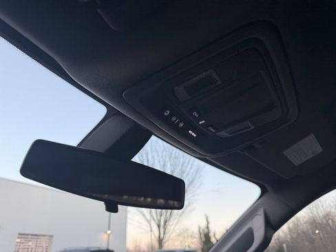 Used 2019 GMC Sierra 1500 SLE w/ SLE Value Package image 22