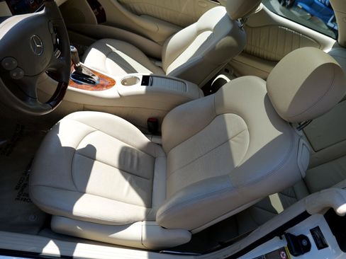 Used 2007 Mercedes-Benz CLK 350 2dr Coupe 3.5L image 15