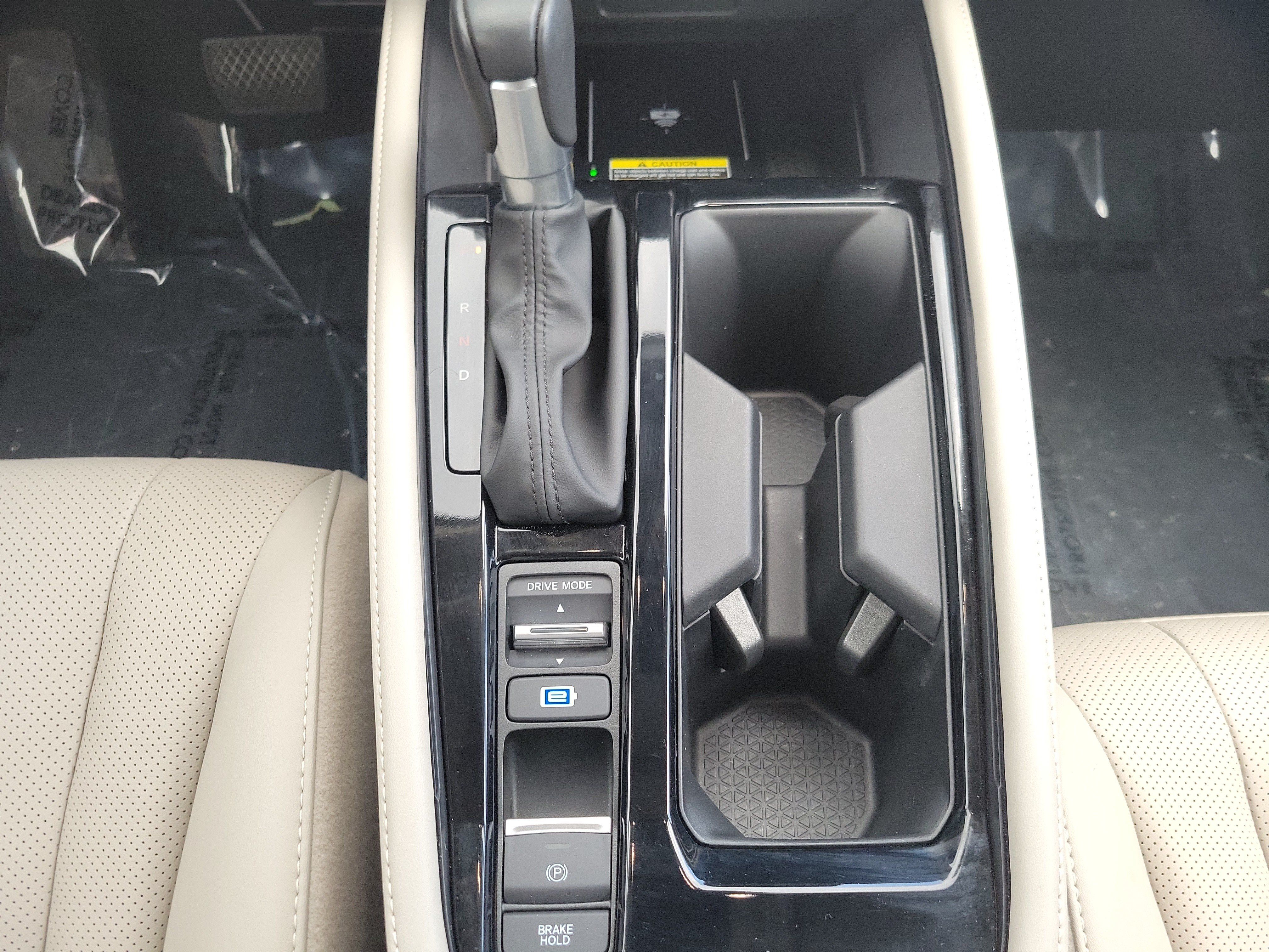 Certified 2025 Honda Accord Touring image 25