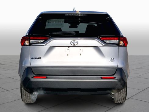 Certified 2025 Toyota RAV4 LE image 4