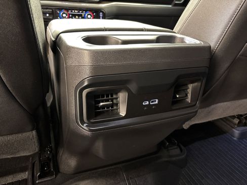 Used 2023 Chevrolet Silverado 1500 LT Trail Boss w/ LT Trail Boss Premium Package image 32