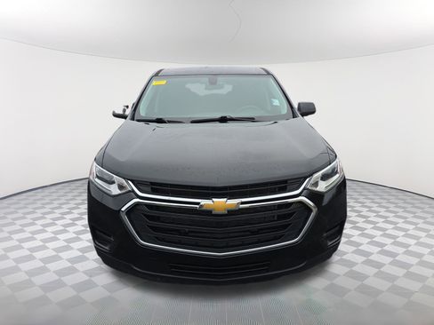 Used 2021 Chevrolet Traverse LS image 9