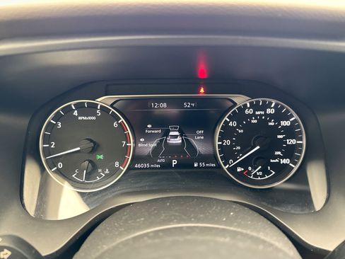 Used 2021 Nissan Rogue S AWD/4WD image 13