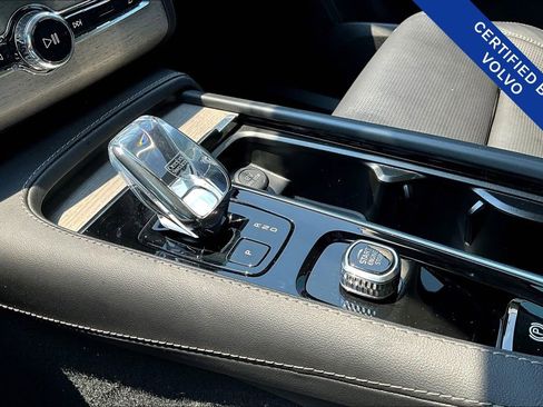 Used 2025 Volvo XC90 T8 Ultra w/ Protection Package image 16