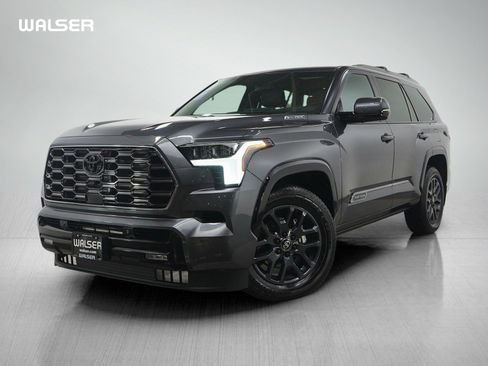 Used 2025 Toyota Sequoia 4WD image 1