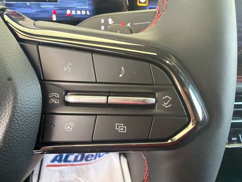 New 2026 Chevrolet Traverse RS w/ LPO, Floor Liner Package FWD image 17