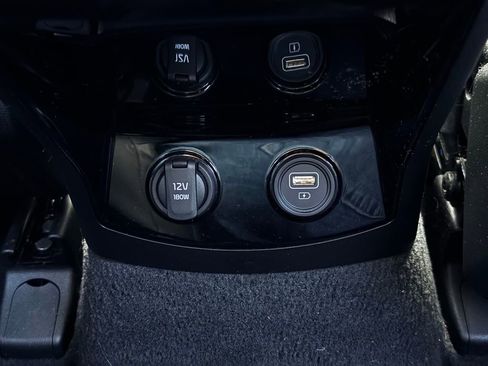 Certified 2023 Kia Sorento SX image 46