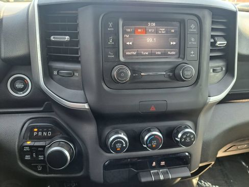 Used 2022 RAM 1500 Big Horn AWD/4WD image 14