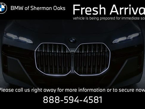 Used 2024 BMW 430i Coupe w/ M Sport Package RWD image 2