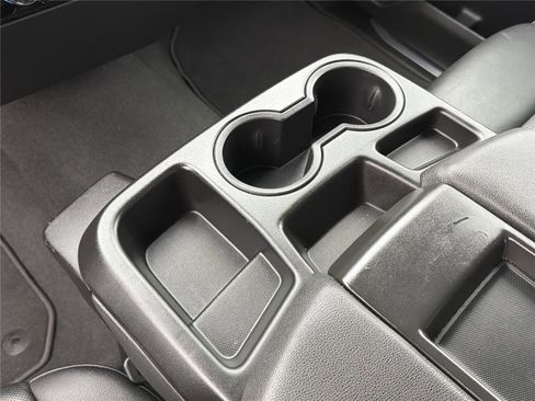 Used 2025 GMC Sierra 1500 SLT image 33