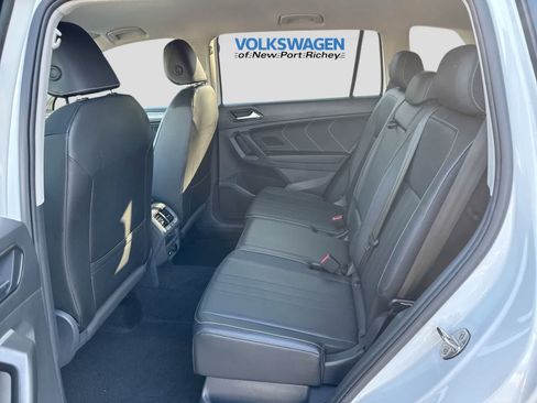 Used 2024 Volkswagen Tiguan SE AWD/4WD image 26