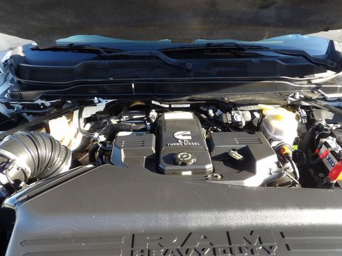 Used 2019 RAM 3500 Tradesman w/ Chrome Appearance Group image 52