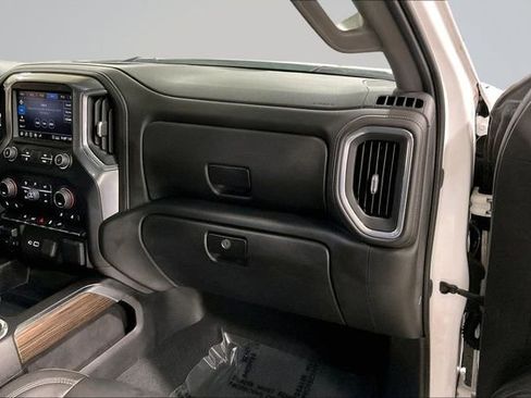 Used 2020 Chevrolet Silverado 1500 RST w/ Rally Edition AWD/4WD image 18