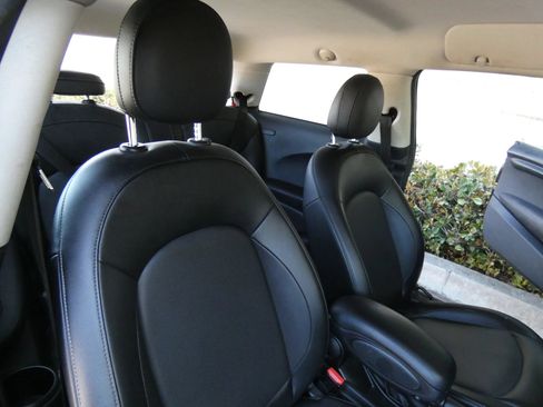 Used 2018 MINI Cooper 2-Door Hardtop FWD image 30
