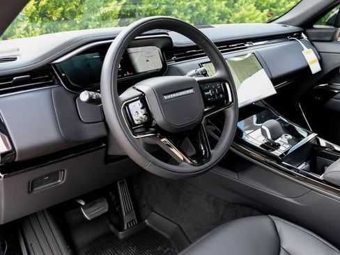 New 2026 Land Rover Range Rover Sport Dynamic SE AWD/4WD image 3