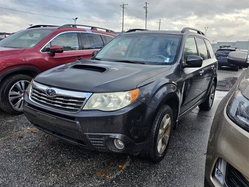 Used 2009 Subaru Forester 2.5XT Limited w/ Popular Equipment Group 1A image 4