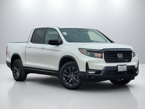 Used 2021 Honda Ridgeline Sport image 1