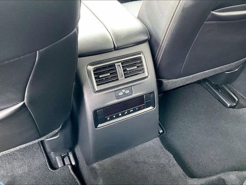 Used 2025 MAZDA CX-70 3.3 Turbo w/ Preferred Package image 35