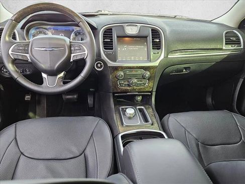 Used 2015 Chrysler 300 C w/ Harman/Kardon Audio Group image 15